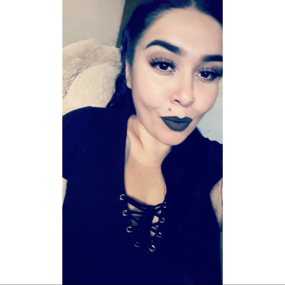 Meet your Posher, Veronica